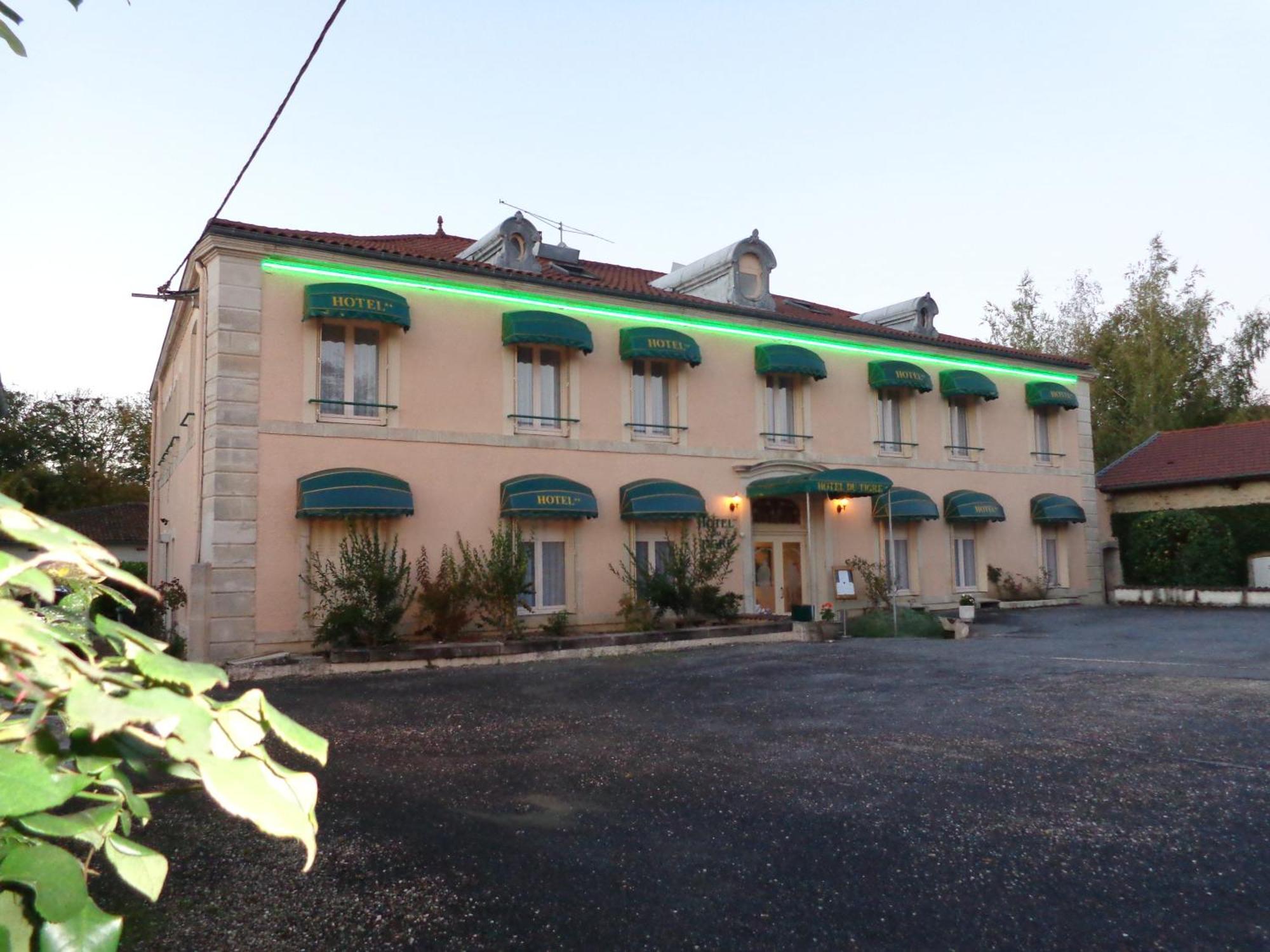 Cit'Hotel Du Tigre Verdun-sur-Meuse Exteriér fotografie